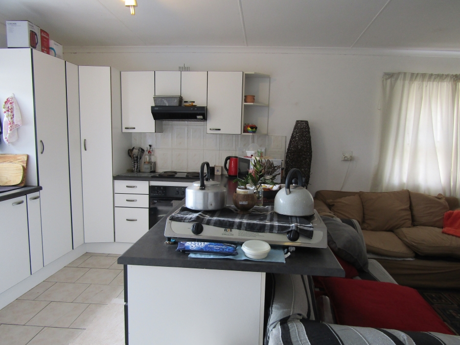 8 Bedroom Property for Sale in Wavecrest Eastern Cape